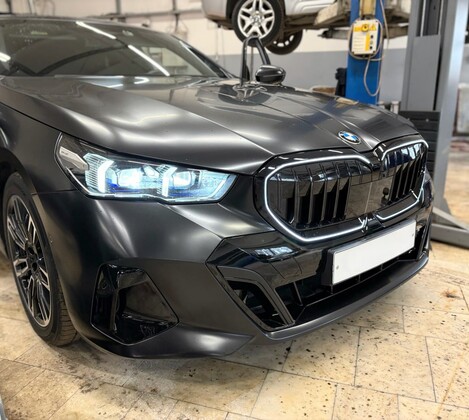 BMW G60 520d — дооснащение и обслуживание BMW