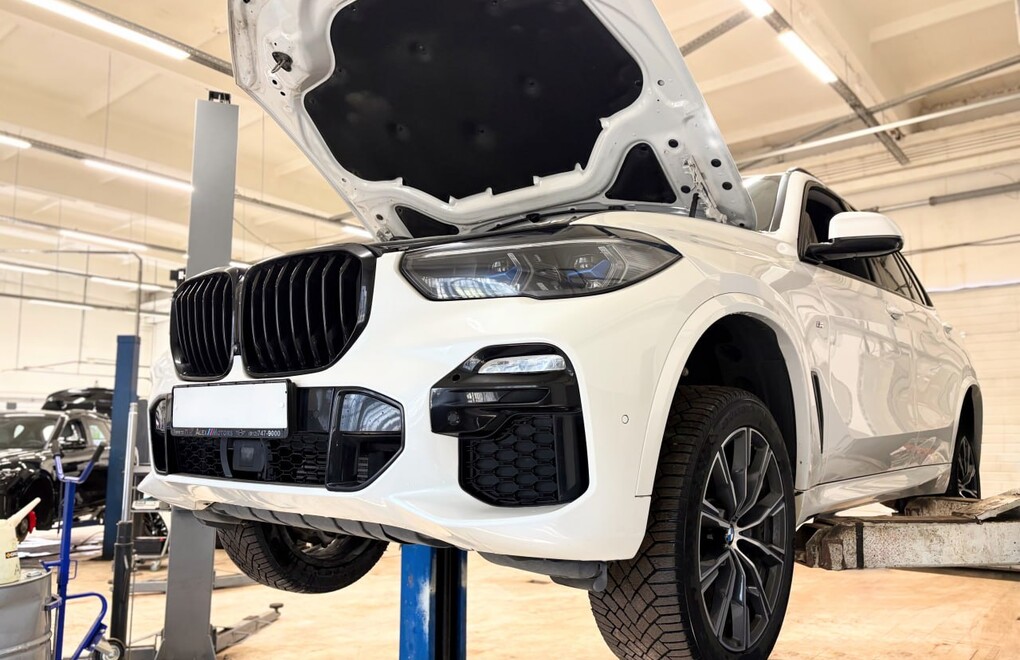 BMW X5 G05 30d — обслуживание подвески и колесный сервис