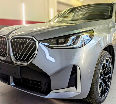 BMW X3 G45 - оклейка кузова защитной пленкой, тонирование задней полусферы, русификация мультимедийной системы