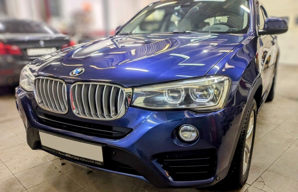 BMW X4 F26 30d - замена моторного масла, микрофильтра салона и сменного элемента воздушного фильтра
