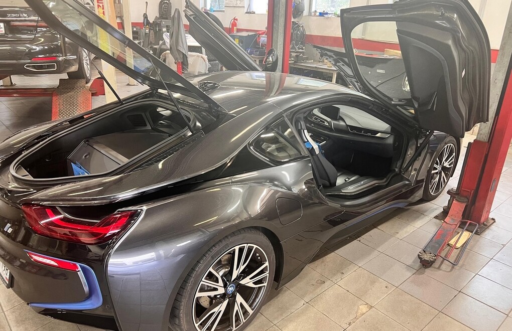BMW i8 I12 - диагностика и общий осмотр