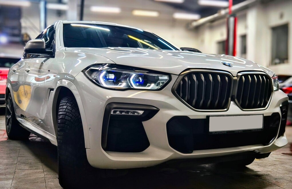 BMW X6 G06 M50D - осмотр ходовой части, обслуживание и ТО