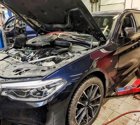 BMW 520D G31 - замена клапана системы рециркуляции выхлопных газов (EGR)