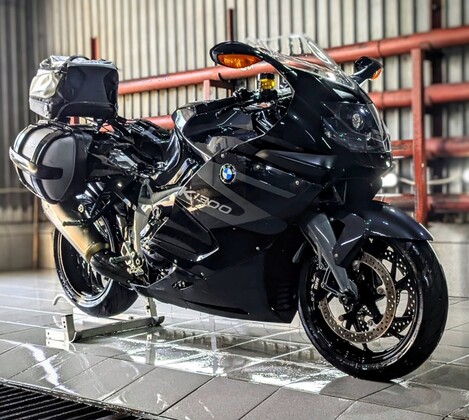 Мотоцикл BMW K1300S - замена аккумулятора