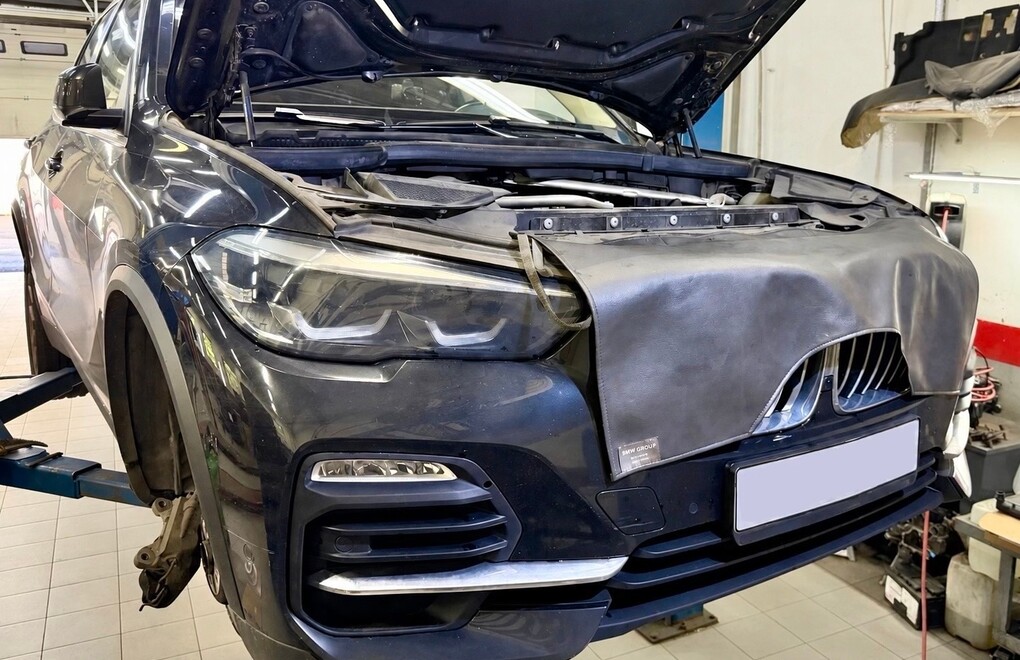 BMW X5 G05 30d xDrive - замена впускного коллектора, чистка впускных каналов ГБЦ и пусконаладочные работы со сбросом коррекций