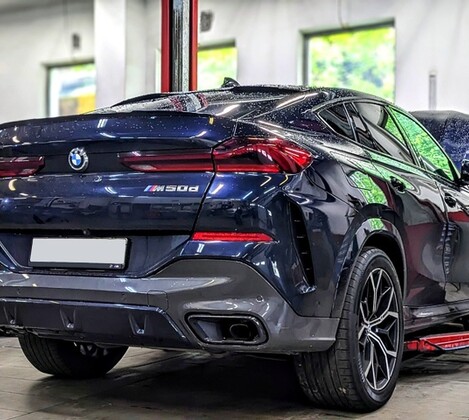BMW X6 G06 M50d - восстановление после встречи с препятствием