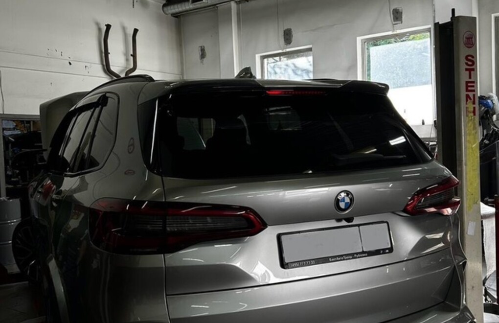 BMW X5M F95 - разборка фары, поиск негерметичного места и сборка обратно