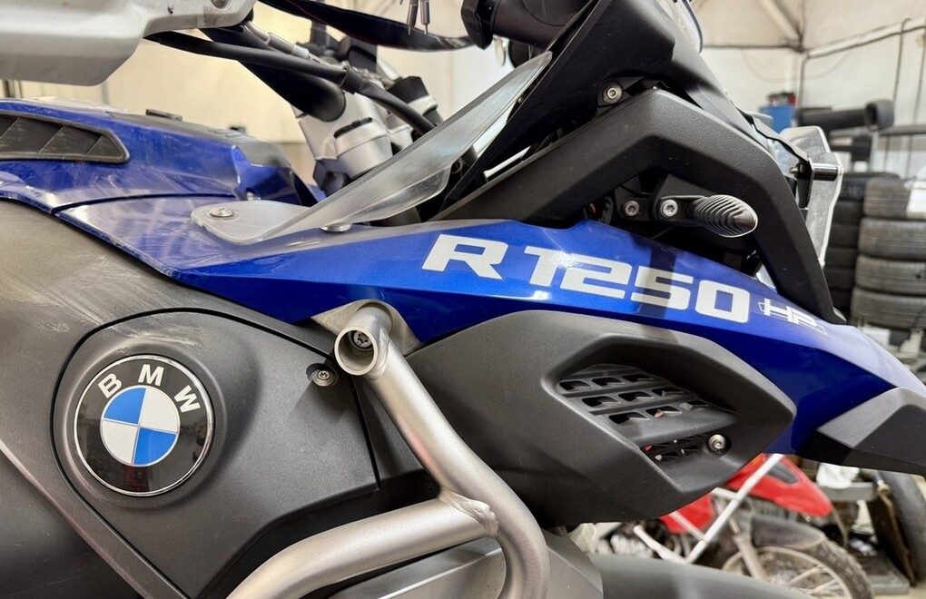 BMW R1250 GS - полное предсезонное обслуживание