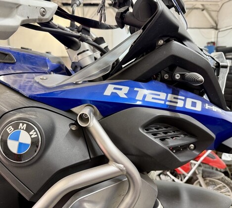 BMW R1250 GS - полное предсезонное обслуживание