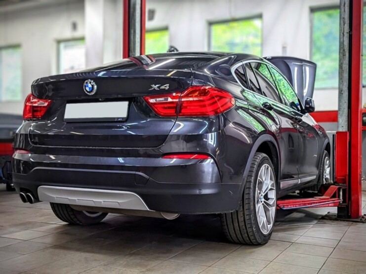 BMW X4 F26 - тишина и безопасность после комплексного обслуживания