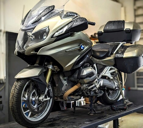 Мотоцикл BMW R1200RT - сервисное обслуживание с полной диагностикой узлов