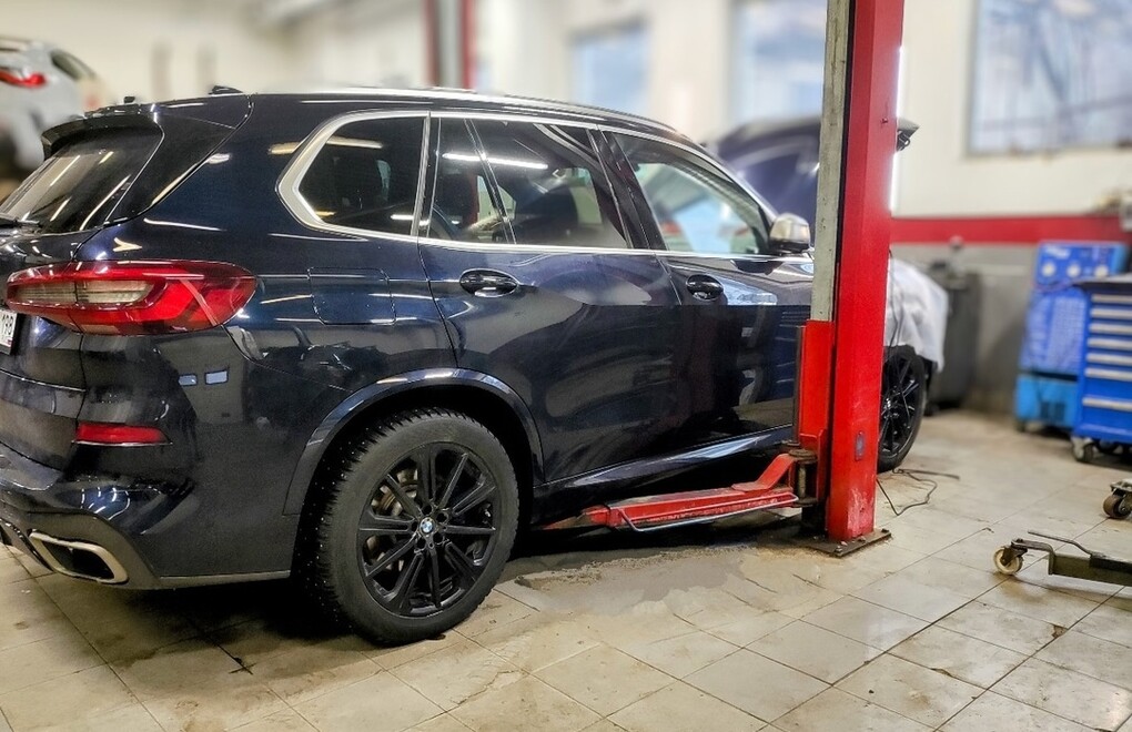 BMW X5 M50d (G05) - плановое техническое обслуживание