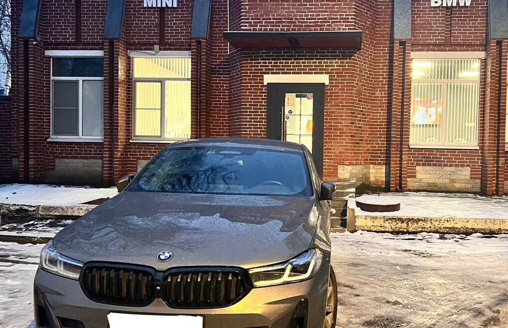 BMW 6GT - чистка впускного коллектора и впускных каналов ГБЦ
