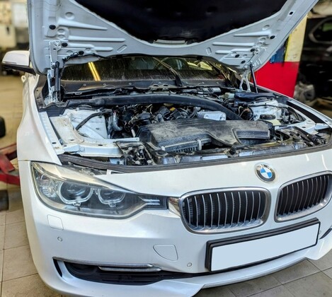 BMW 320i F30 - ремонт и устранение последствий разгерметизация радиатора