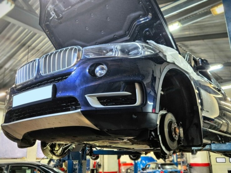 BMW X5 F15 d - восстановление узлов подвески и корректной работы заднего редуктора