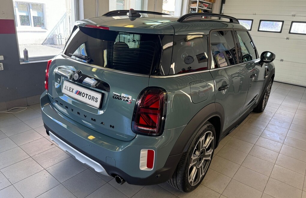 Mini cooper S countryman - комплексная мойка, химчистка салона, уборка подкапотного пространств