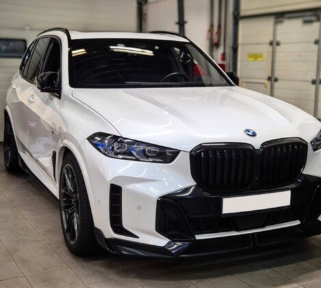 BMW X5 G05 30D - замена лобового стекла