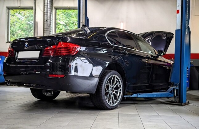 BMW 520i F10 - комплексное обслуживание в AlexMotors BMW