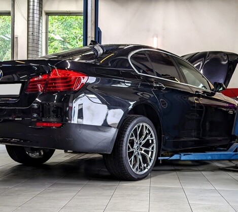 BMW 520i F10 - комплексное обслуживание в AlexMotors BMW