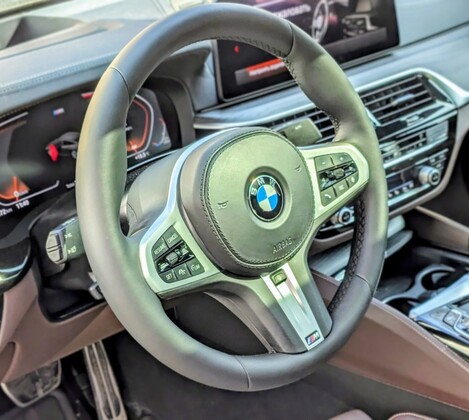 BMW 6 GT 630D (G32) - перетяжка руля