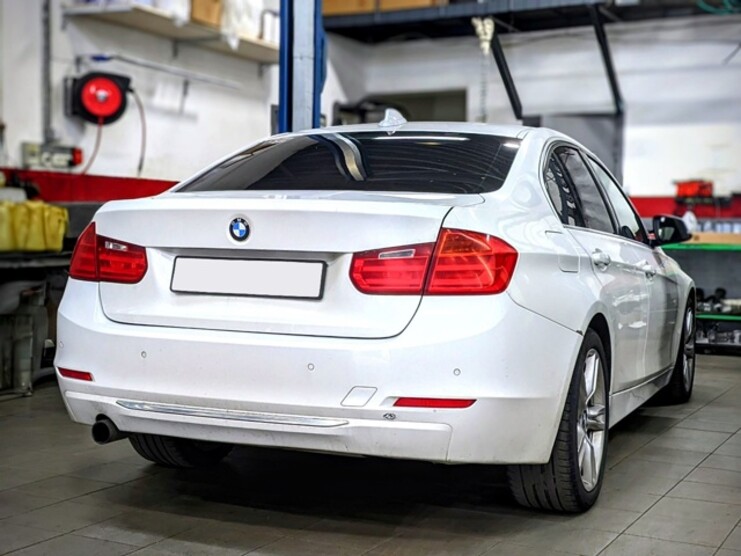 BMW 320i F30 - возвращение четкого управления