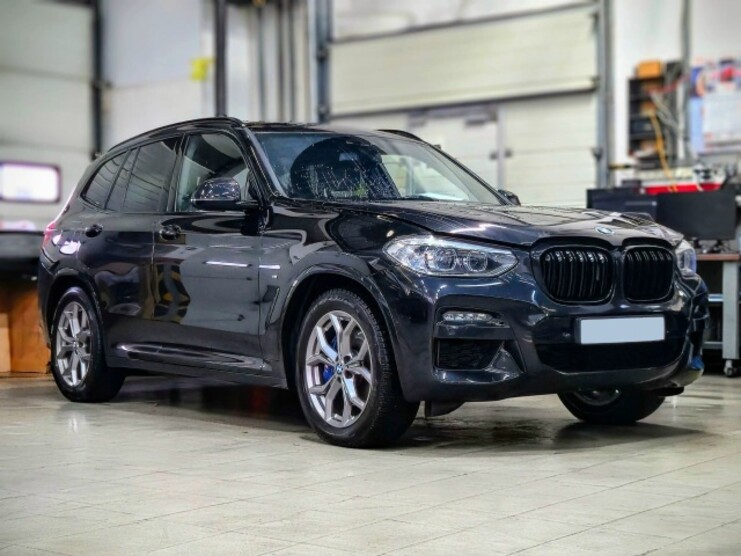 BMW X3 G01 30i xDrive - диагностика двигателя, обслуживание тормозной системы и установка дополнительного оборудования