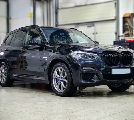 BMW X3 G01 30i xDrive - диагностика двигателя, обслуживание тормозной системы и установка дополнительного оборудования