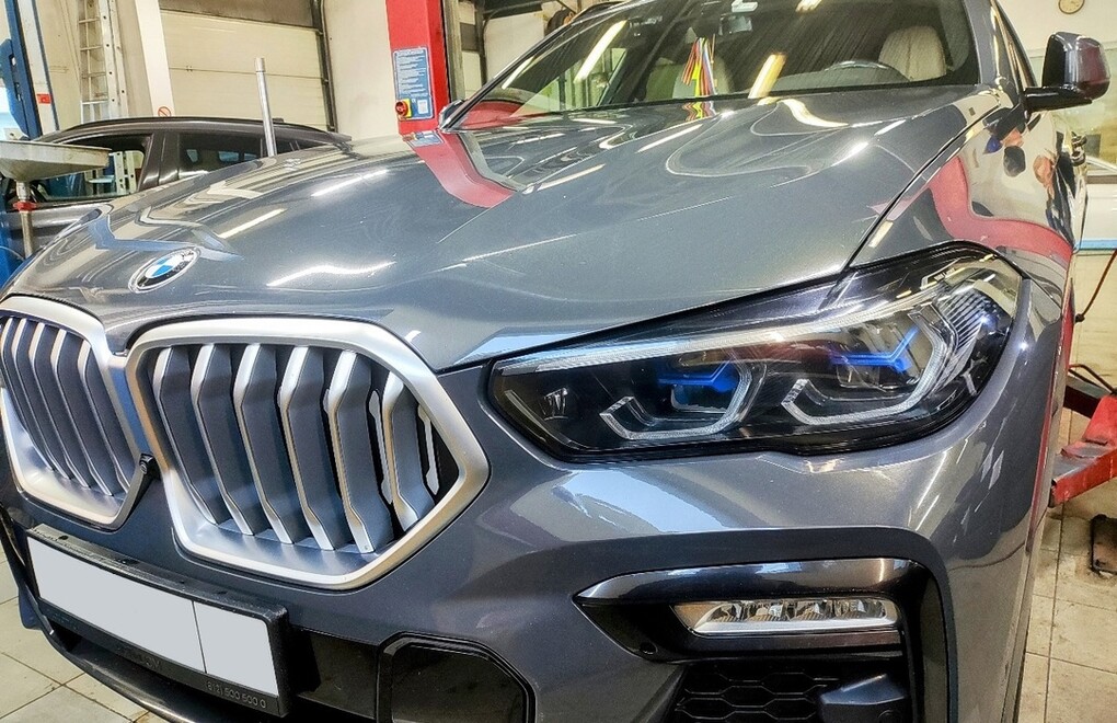 BMW X6 G06 30D - замена сальников редуктора